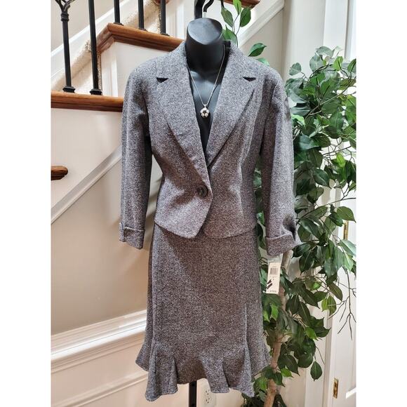 International Concepts Women's Wool Single Breasted Blazer & Skirt 2 Pc's Set 8